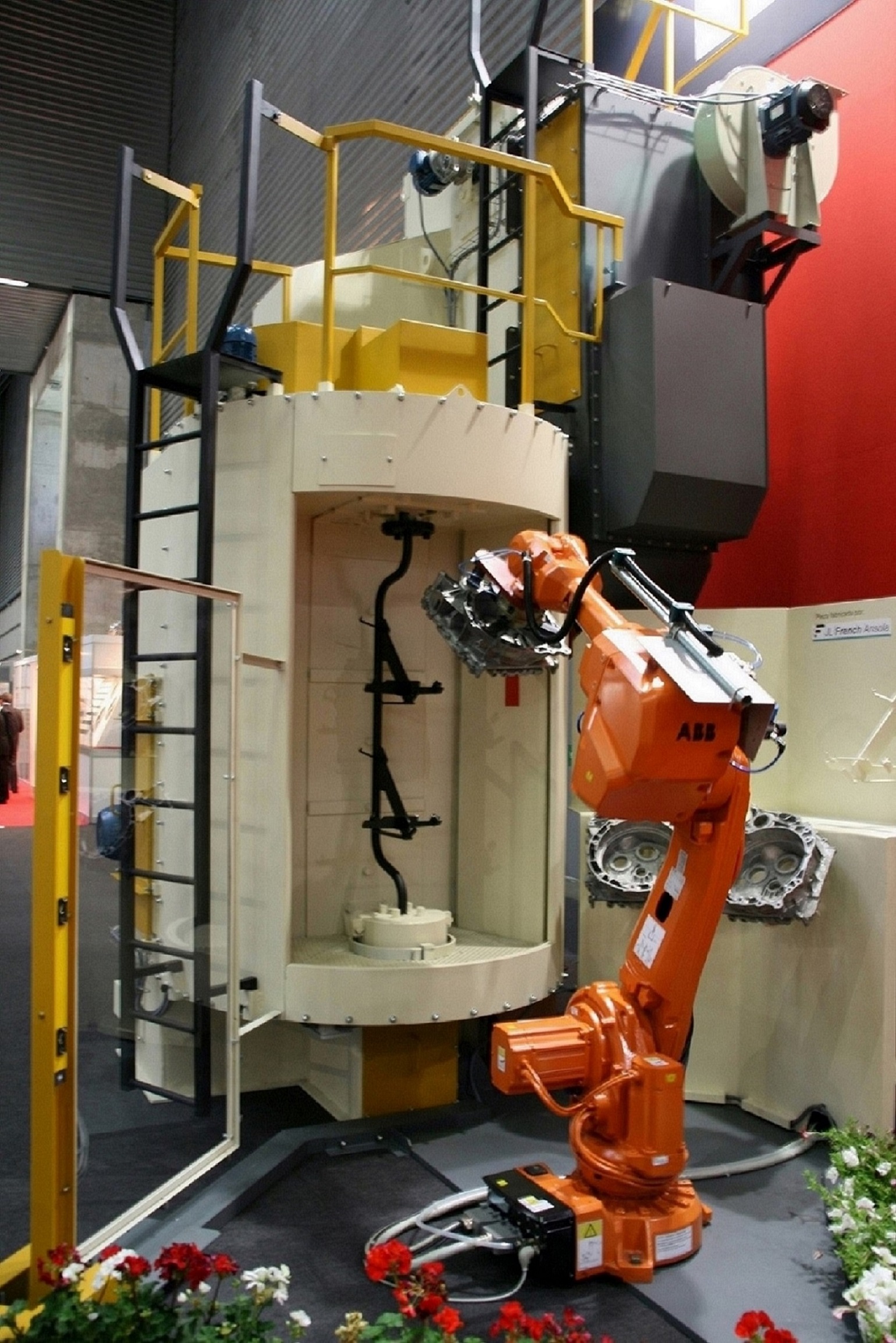 AUTOMATIC SHOT BLAST MACHINE, MODEL MONDIAL